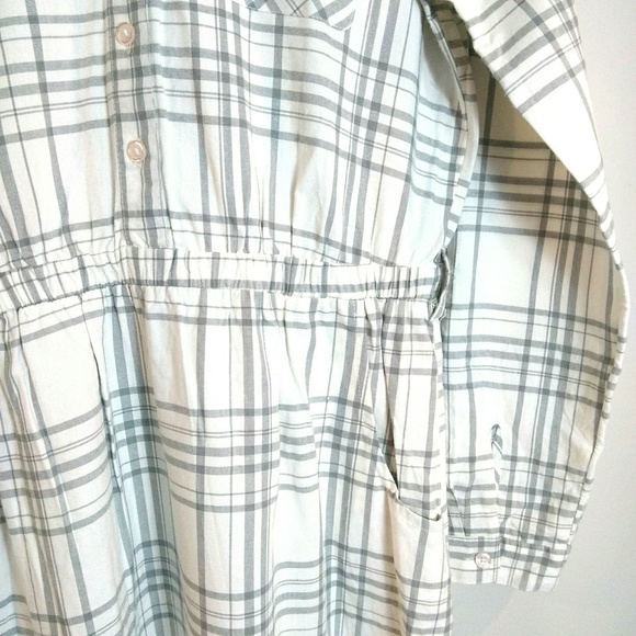 4/$20 DE COLLECTION ◾ Button Dow Midi Dress - Picture 2 of 6